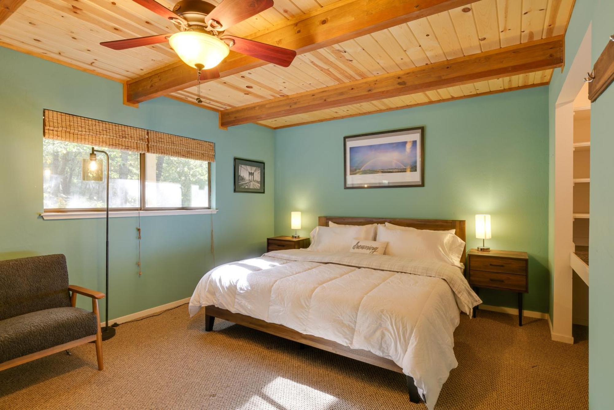 Spacious Groveland Cabin With Wraparound Deck! Exterior photo